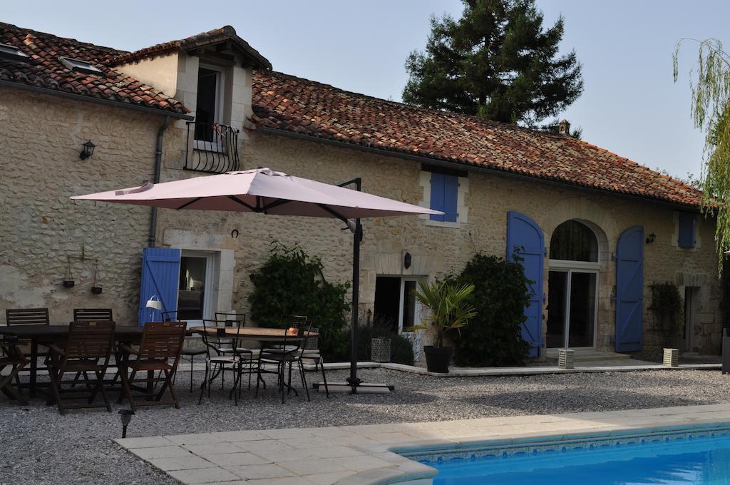 Chambres D'Hotes La Grange Au Bois Champagne-et-Fontaine Exteriér fotografie
